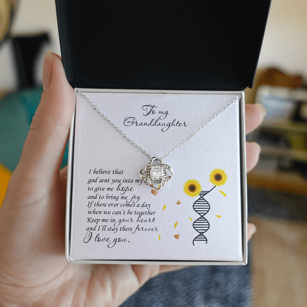 To My Granddaughter Keep Me In Your Heart, Gifts For Granddaughter From Grandmother, Inspirational Wedding Jewelry Keepsake Gift Ideas, granddaughter Birthday Gifts for girl, Gifts for her